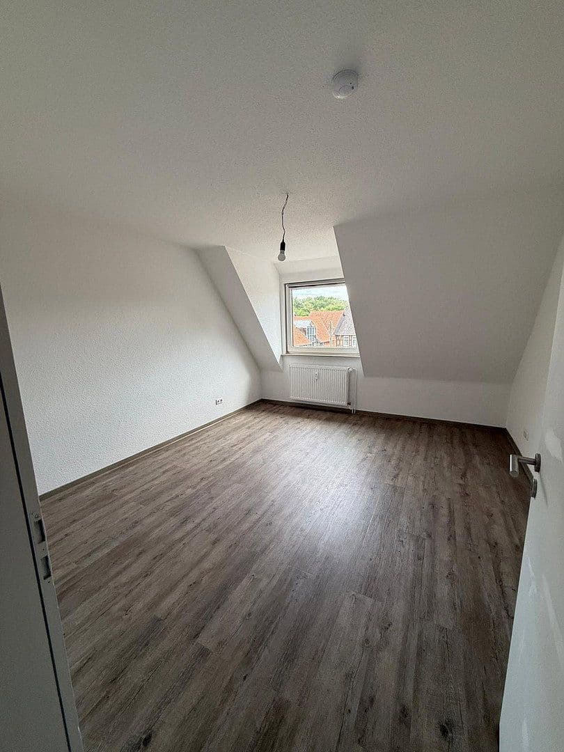 Prenájom bytu 4-izbový 82 m², Bauernstraße 2, Cremlingen, Dolné Sasko Prenájom bytu 4-izbový 82 m², Bauernstraße 2, Cremlingen, Dolné Sasko