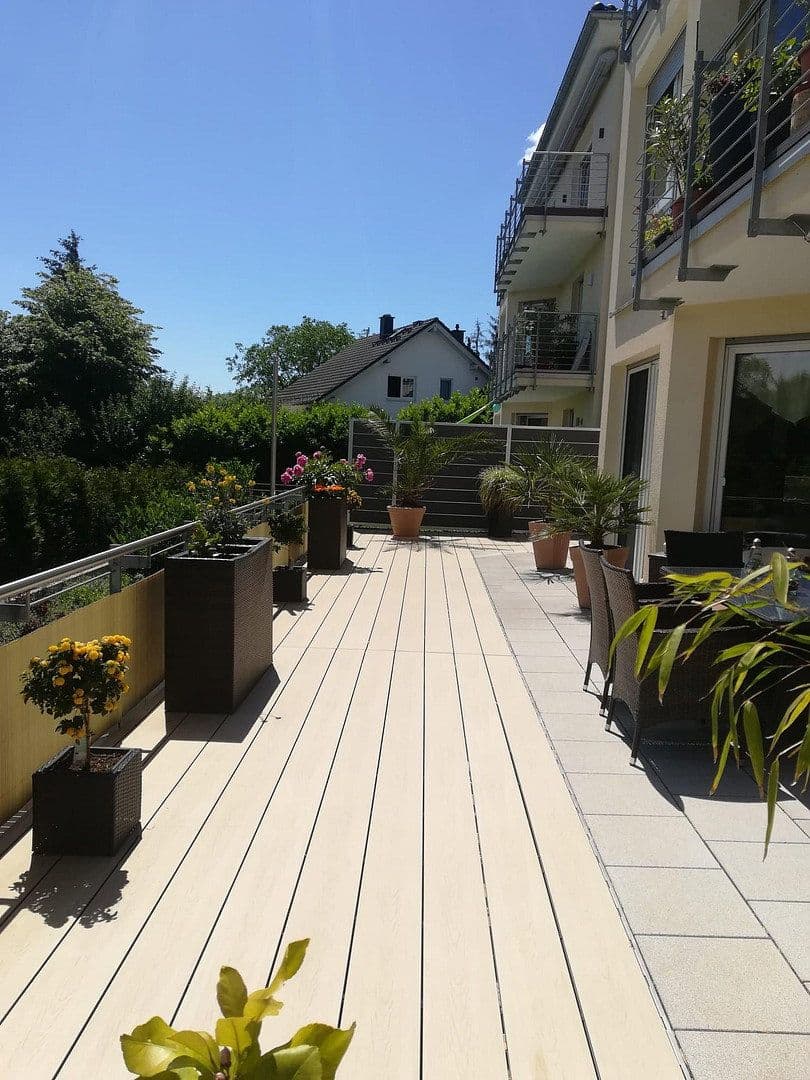 Prenájom bytu 3-izbový 93 m², Felsenstraße 45, Wiesbaden, Hesensko Prenájom bytu 3-izbový 93 m², Felsenstraße 45, Wiesbaden, Hesensko