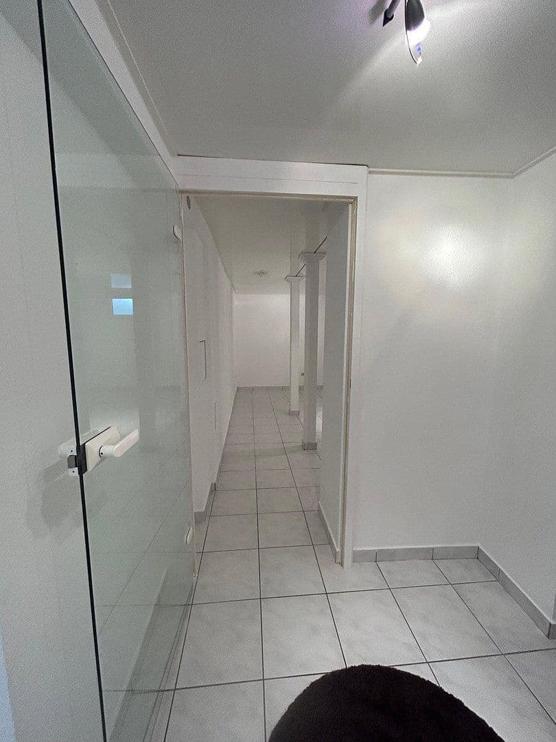 Prenájom bytu 2-izbový 80 m², Schauenburgstr. 23, Dossenheim, Bádensko-Wurttembersko Prenájom bytu 2-izbový 80 m², Schauenburgstr. 23, Dossenheim, Bádensko-Wurttembersko