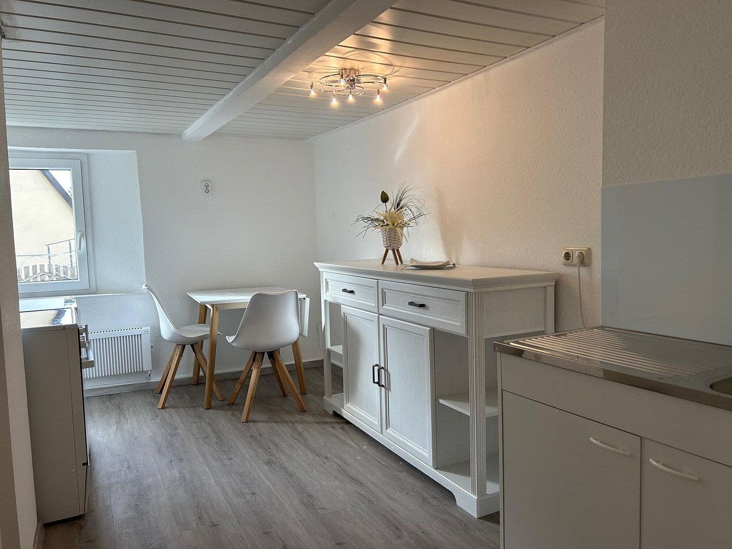 Prenájom bytu 2-izbový 80 m², Schauenburgstr. 23, Dossenheim, Bádensko-Wurttembersko Prenájom bytu 2-izbový 80 m², Schauenburgstr. 23, Dossenheim, Bádensko-Wurttembersko