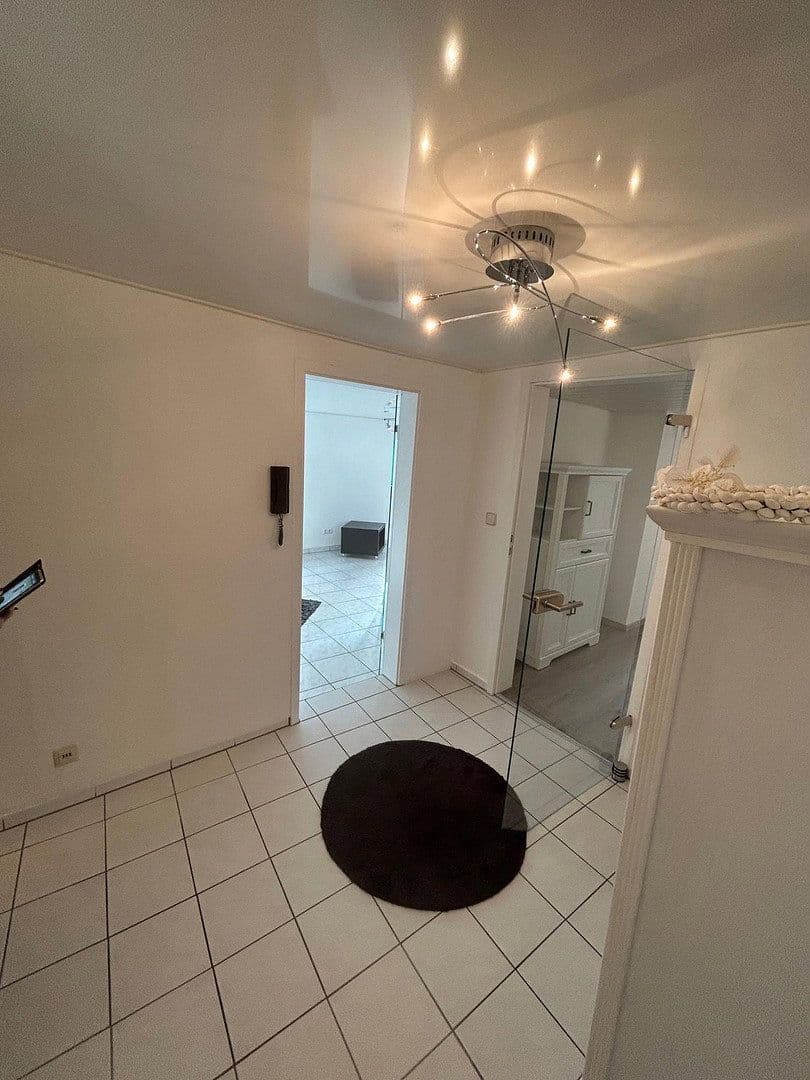 Prenájom bytu 2-izbový 80 m², Schauenburgstr. 23, Dossenheim, Bádensko-Wurttembersko Prenájom bytu 2-izbový 80 m², Schauenburgstr. 23, Dossenheim, Bádensko-Wurttembersko