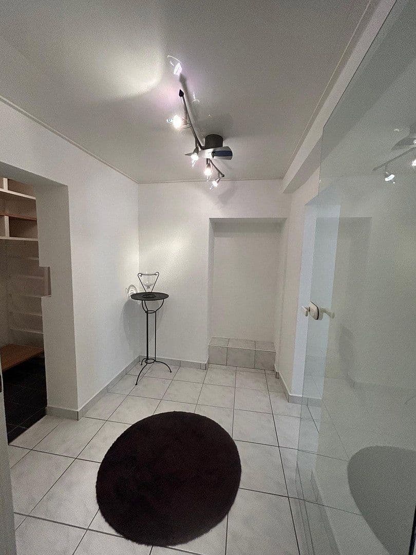 Prenájom bytu 2-izbový 80 m², Schauenburgstr. 23, Dossenheim, Bádensko-Wurttembersko Prenájom bytu 2-izbový 80 m², Schauenburgstr. 23, Dossenheim, Bádensko-Wurttembersko