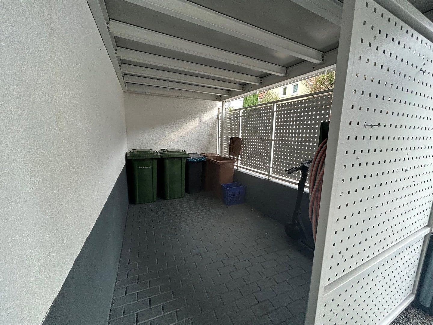 Prenájom bytu 2-izbový 80 m², Schauenburgstr. 23, Dossenheim, Bádensko-Wurttembersko Prenájom bytu 2-izbový 80 m², Schauenburgstr. 23, Dossenheim, Bádensko-Wurttembersko