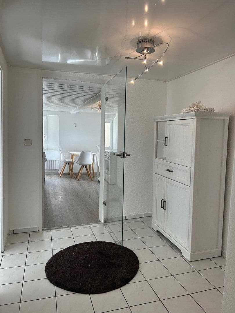 Prenájom bytu 2-izbový 80 m², Schauenburgstr. 23, Dossenheim, Bádensko-Wurttembersko Prenájom bytu 2-izbový 80 m², Schauenburgstr. 23, Dossenheim, Bádensko-Wurttembersko