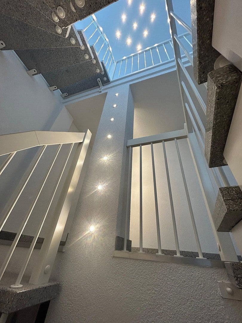 Prenájom bytu 2-izbový 80 m², Schauenburgstr. 23, Dossenheim, Bádensko-Wurttembersko Prenájom bytu 2-izbový 80 m², Schauenburgstr. 23, Dossenheim, Bádensko-Wurttembersko