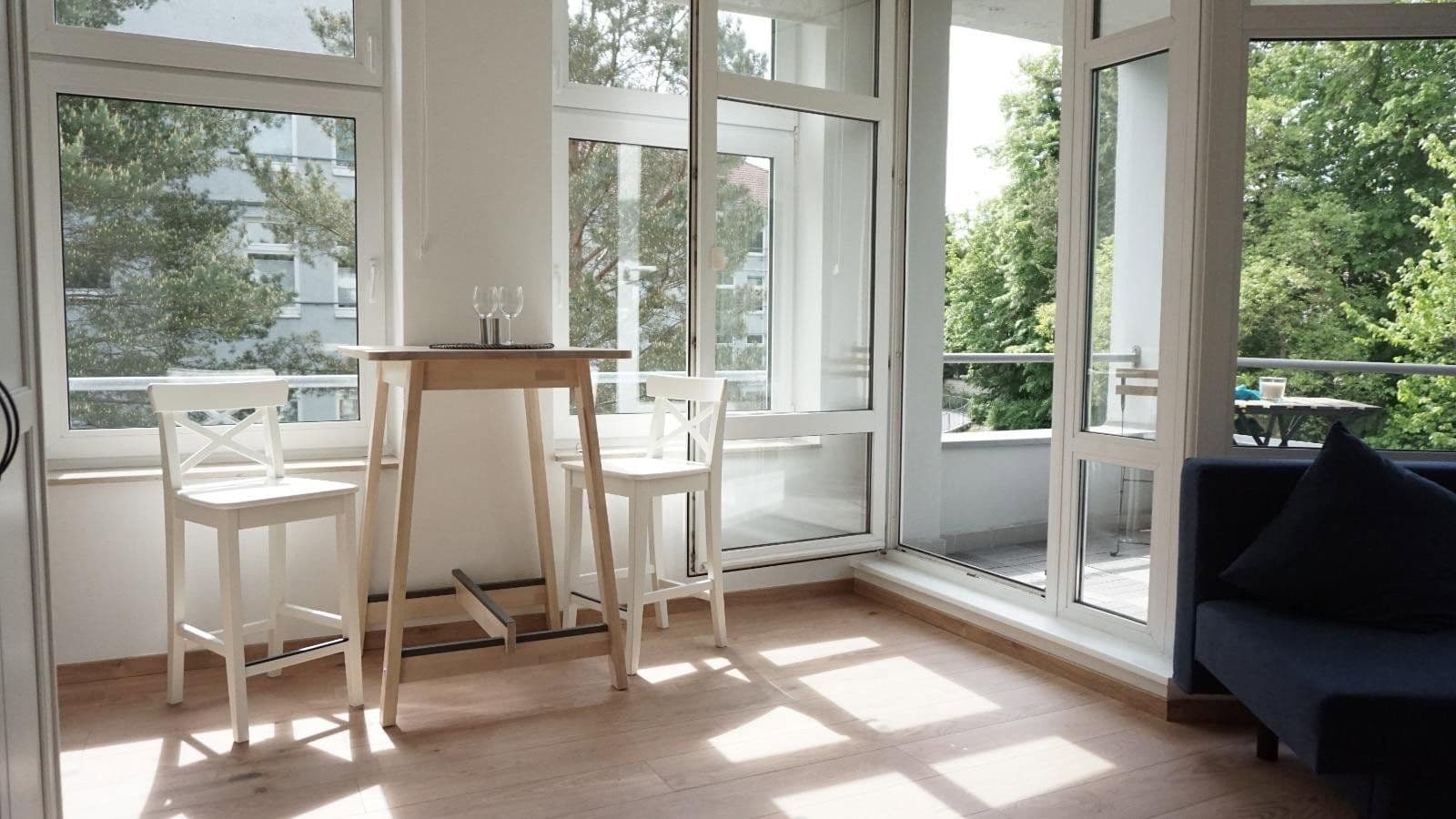 Prenájom bytu 1-izbový 36 m², Berlin, Berlín Prenájom bytu 1-izbový 36 m², Berlin, Berlín