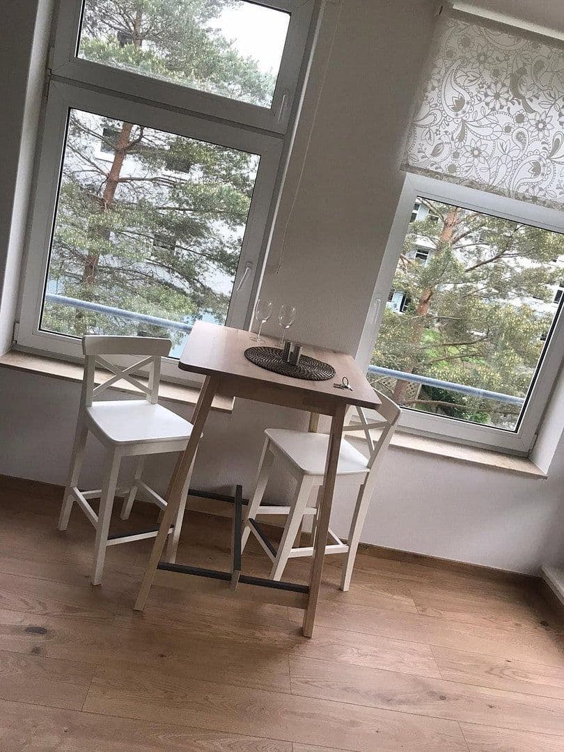 Prenájom bytu 1-izbový 36 m², Berlin, Berlín Prenájom bytu 1-izbový 36 m², Berlin, Berlín
