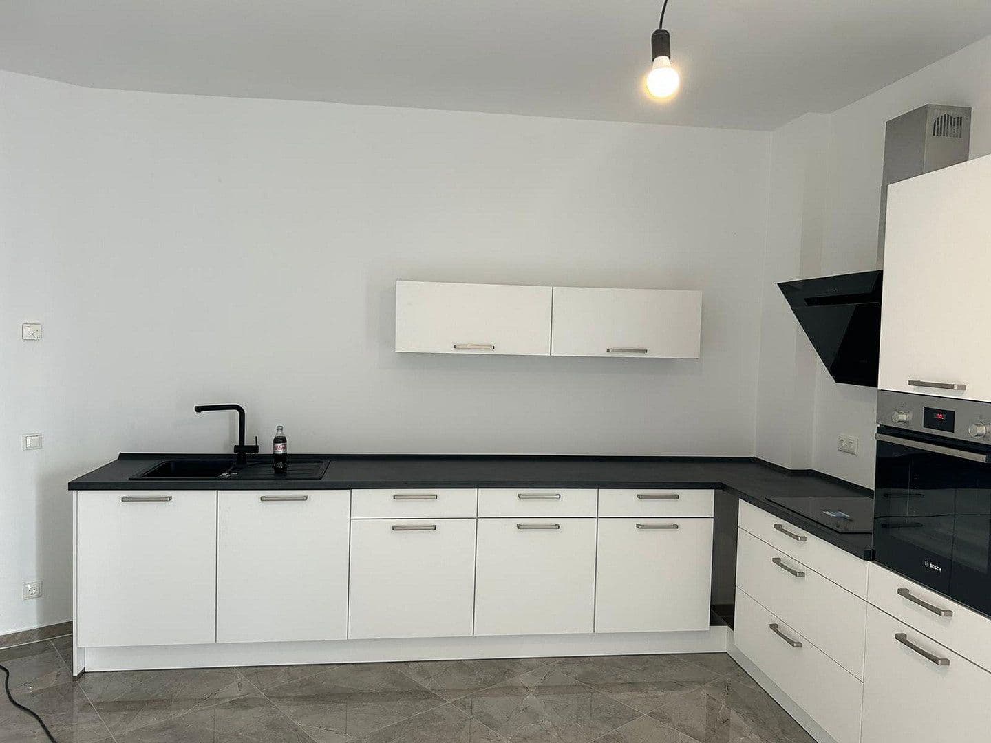Prenájom kancelárie 145 m², Leverkusen, Severné Porýnie - Westfálsko Prenájom kancelárie 145 m², Leverkusen, Severné Porýnie - Westfálsko