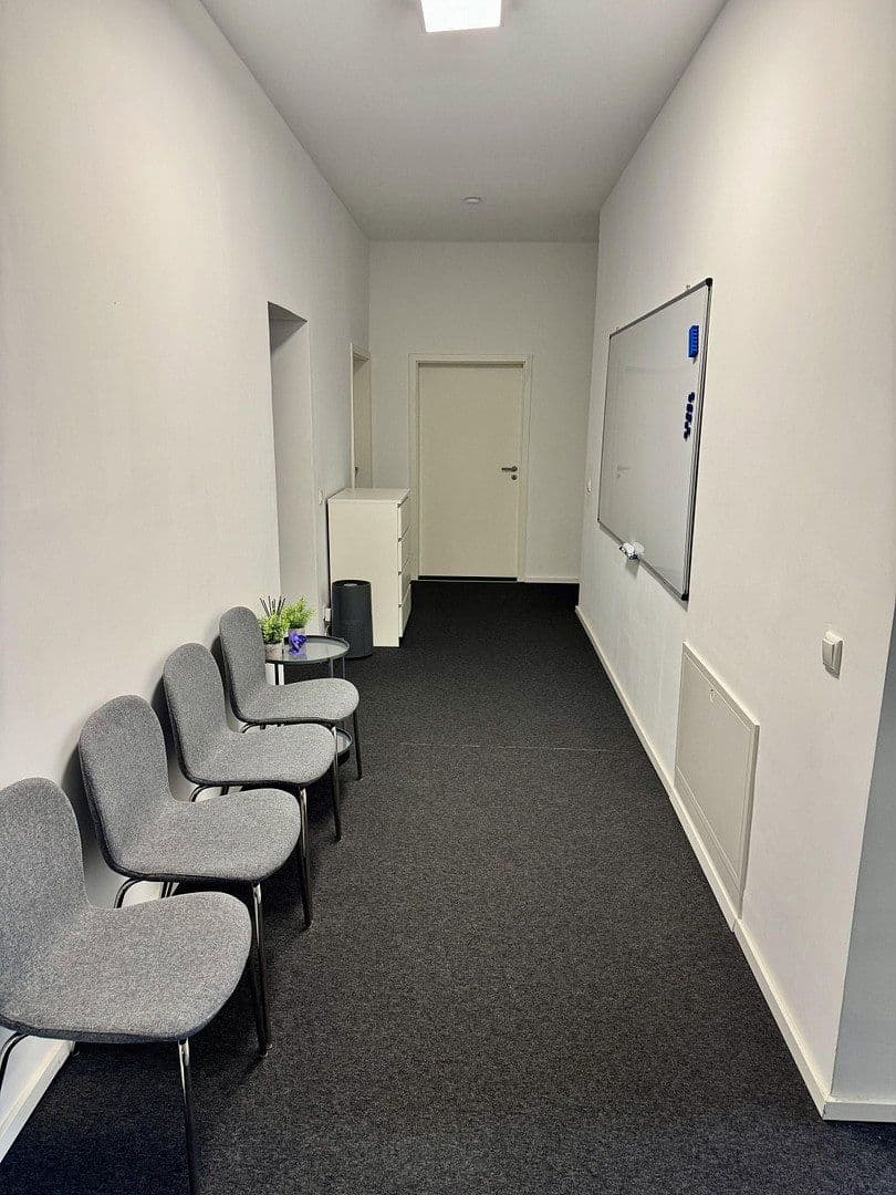 Prenájom kancelárie 145 m², Leverkusen, Severné Porýnie - Westfálsko Prenájom kancelárie 145 m², Leverkusen, Severné Porýnie - Westfálsko