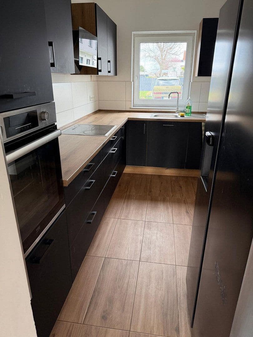 Prenájom domu 140 m², pozemok 300 m², Mainz Kastel, Hesensko Prenájom domu 140 m², pozemok 300 m², Mainz Kastel, Hesensko