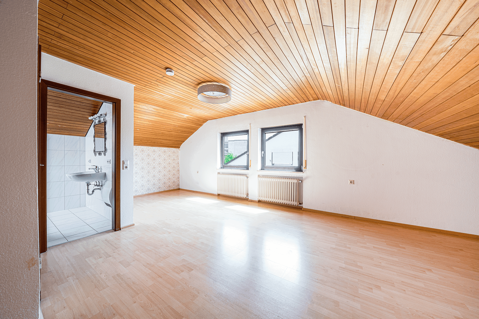 Predaj domu 148 m², pozemok 221 m², Steinheim an der Murr, Bádensko-Wurttembersko Predaj domu 148 m², pozemok 221 m², Steinheim an der Murr, Bádensko-Wurttembersko
