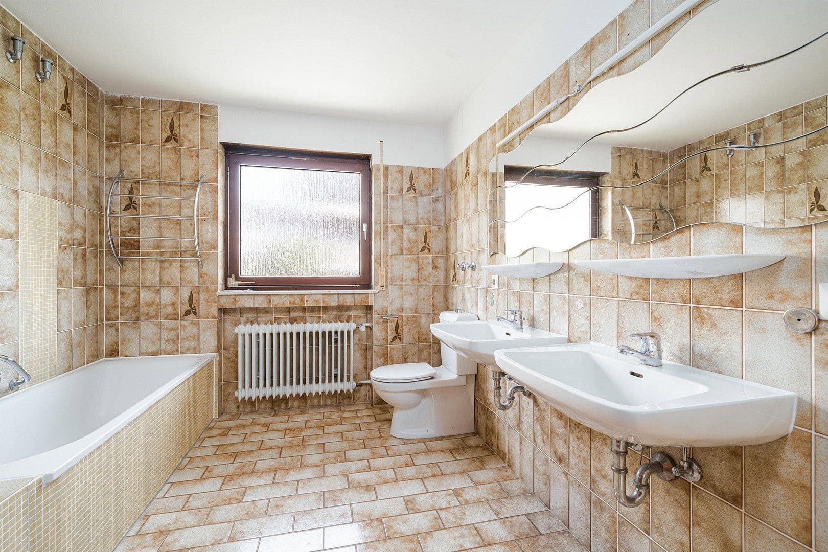 Predaj domu 148 m², pozemok 221 m², Steinheim an der Murr, Bádensko-Wurttembersko Predaj domu 148 m², pozemok 221 m², Steinheim an der Murr, Bádensko-Wurttembersko