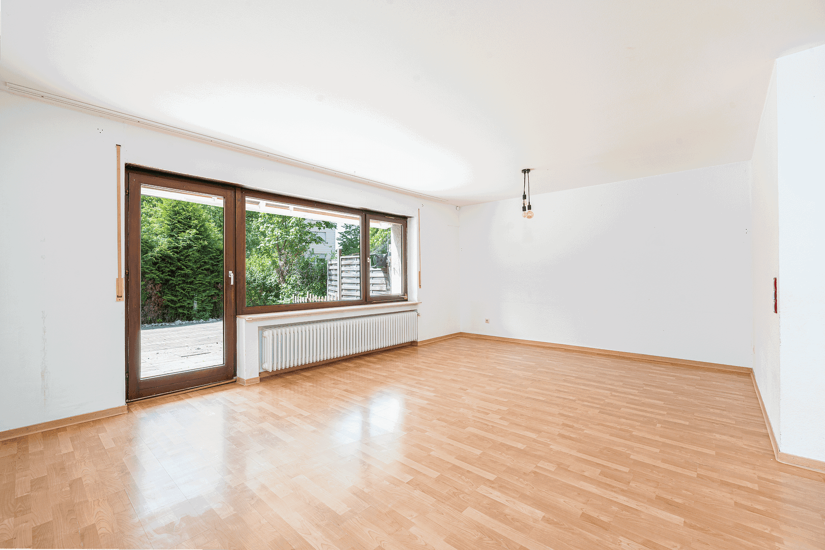 Predaj domu 148 m², pozemok 221 m², Steinheim an der Murr, Bádensko-Wurttembersko Predaj domu 148 m², pozemok 221 m², Steinheim an der Murr, Bádensko-Wurttembersko