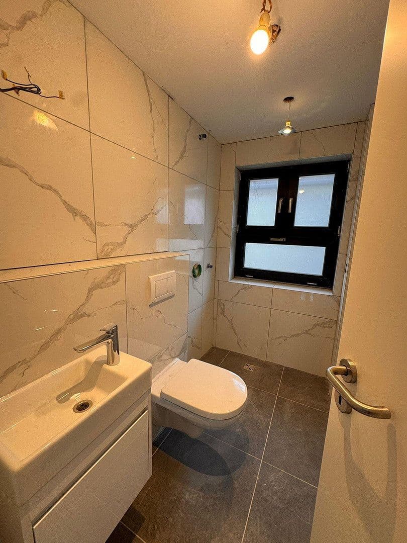 Predaj domu 141 m², pozemok 418 m², Worms, Porýnie-Falcko Predaj domu 141 m², pozemok 418 m², Worms, Porýnie-Falcko