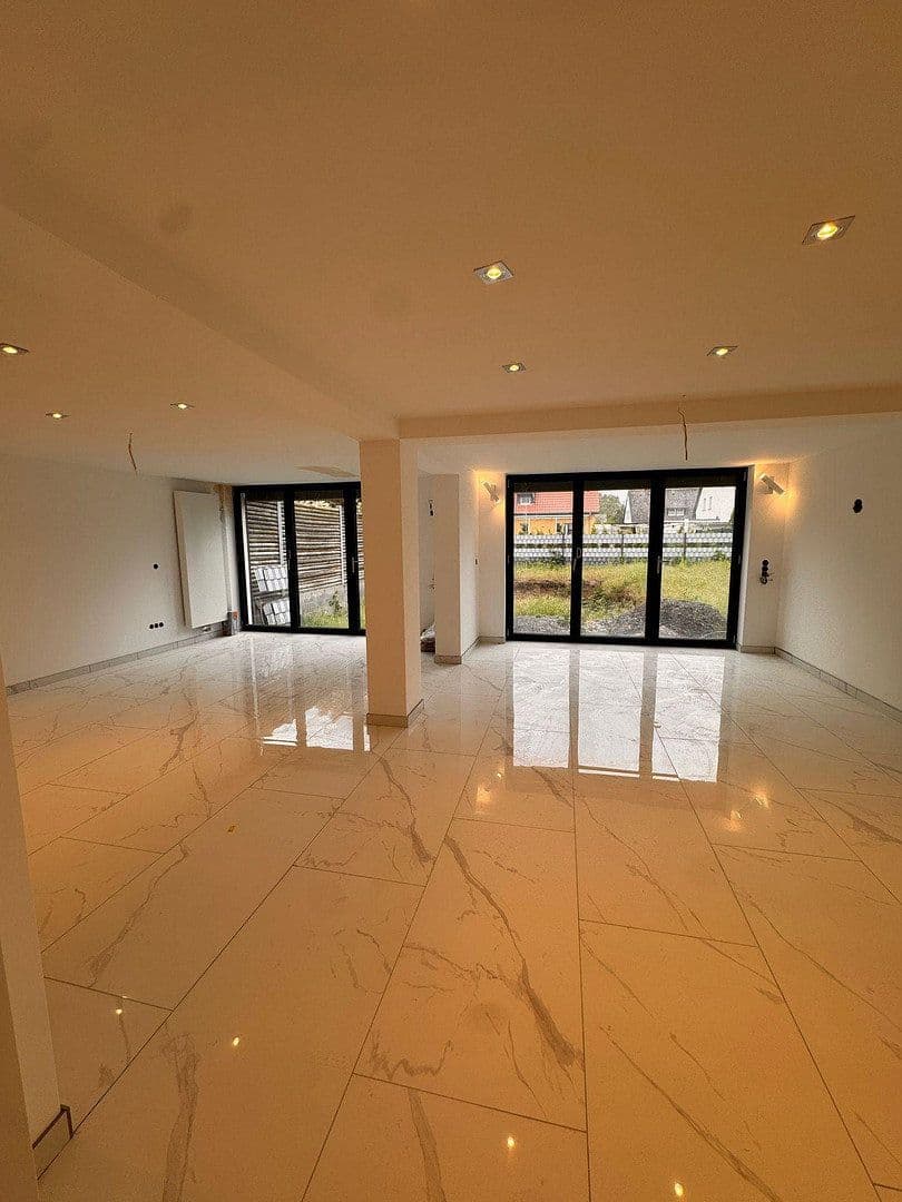 Predaj domu 141 m², pozemok 418 m², Worms, Porýnie-Falcko Predaj domu 141 m², pozemok 418 m², Worms, Porýnie-Falcko