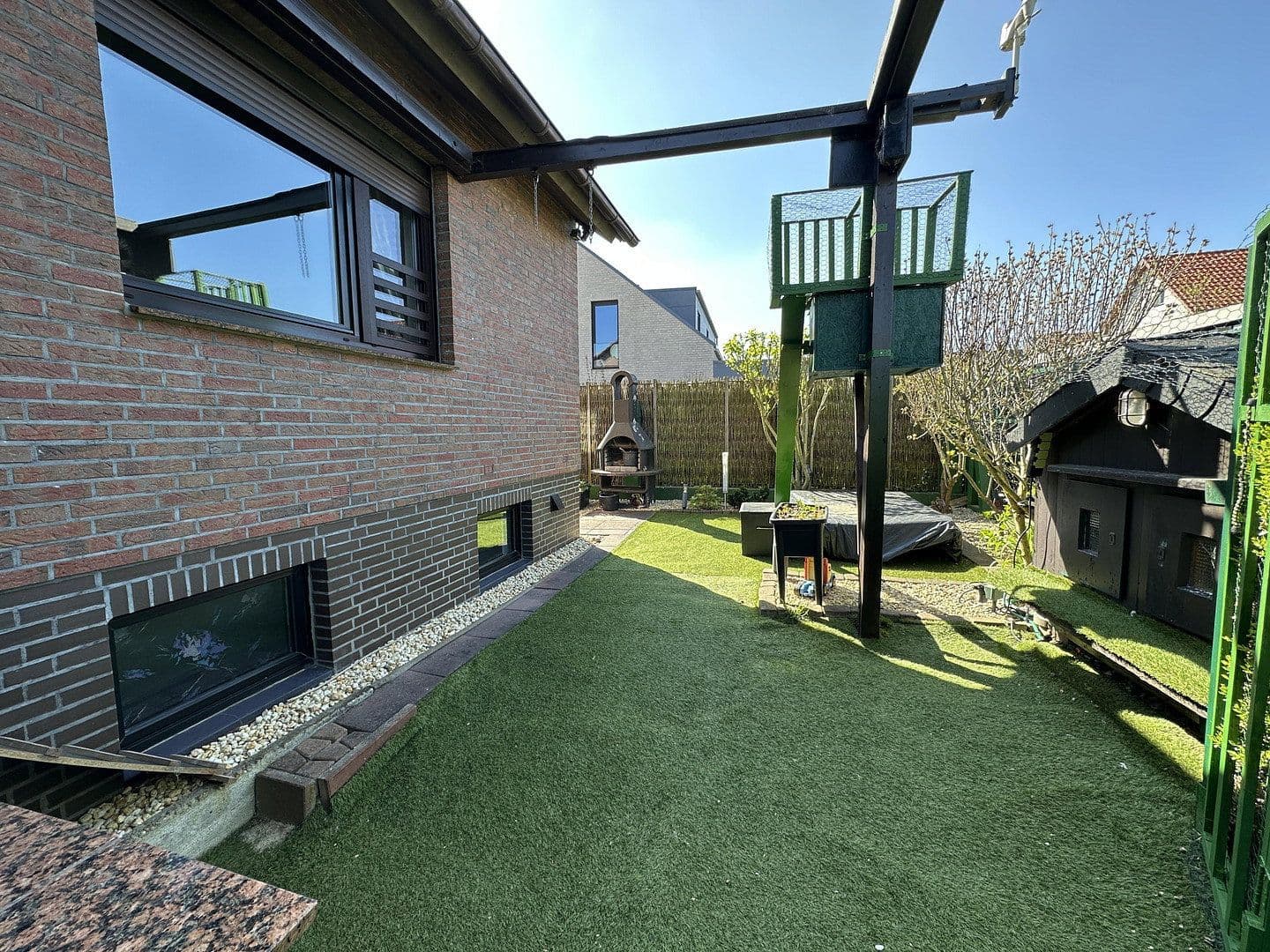 Predaj domu 140 m², pozemok 500 m², Wolfsburg, Dolné Sasko Predaj domu 140 m², pozemok 500 m², Wolfsburg, Dolné Sasko