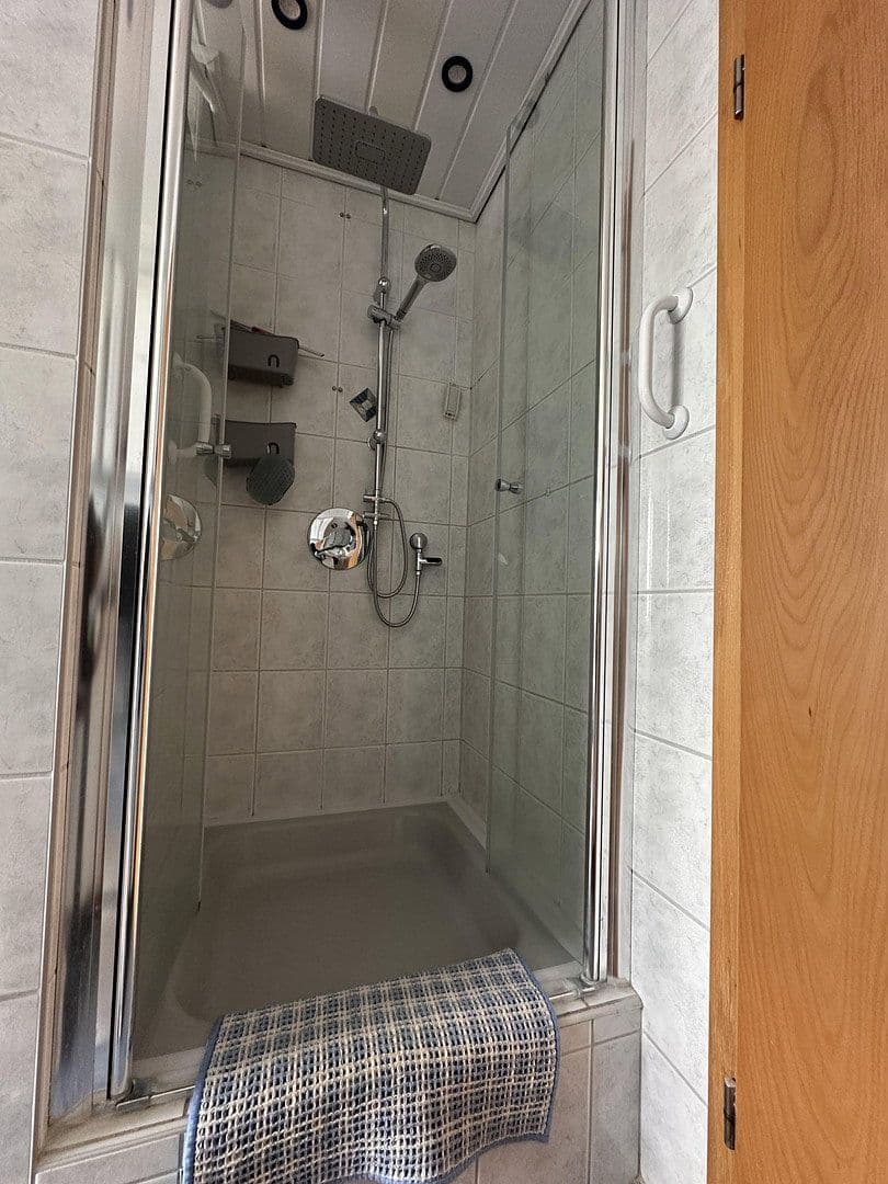 Predaj domu 140 m², pozemok 500 m², Wolfsburg, Dolné Sasko Predaj domu 140 m², pozemok 500 m², Wolfsburg, Dolné Sasko