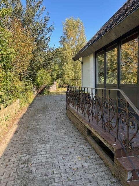 Predaj domu 240 m², pozemok 1.774 m², Neuberend, Šlezvicko-Holštajnsko Predaj domu 240 m², pozemok 1.774 m², Neuberend, Šlezvicko-Holštajnsko