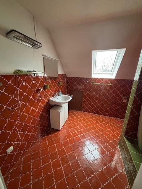 Predaj domu 240 m², pozemok 1.774 m², Neuberend, Šlezvicko-Holštajnsko Predaj domu 240 m², pozemok 1.774 m², Neuberend, Šlezvicko-Holštajnsko