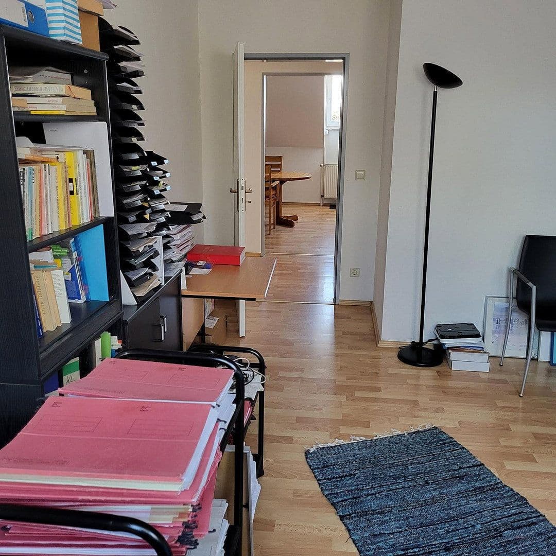 Prenájom bytu 3-izbový 120 m², Frankfurter Str.90, Salzgitter, Dolné Sasko Prenájom bytu 3-izbový 120 m², Frankfurter Str.90, Salzgitter, Dolné Sasko