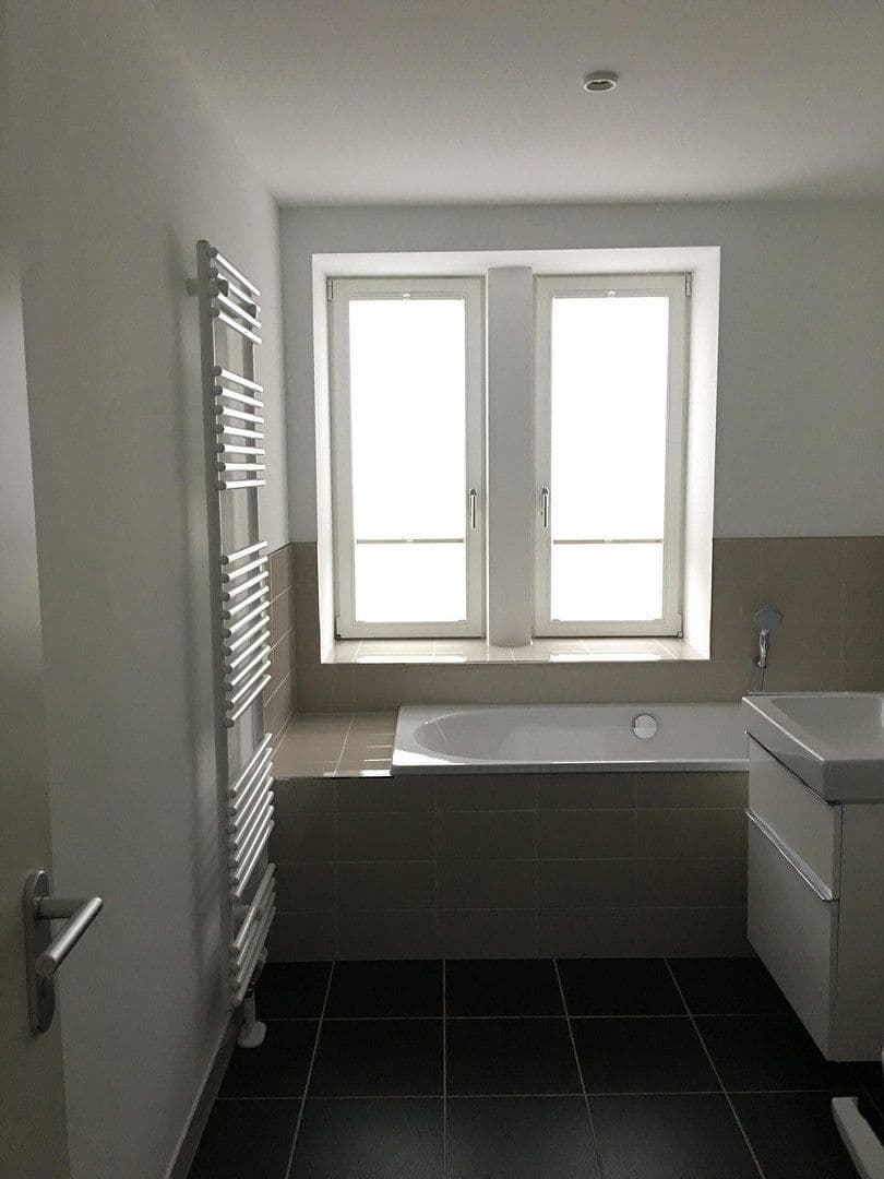 Predaj bytu 5-izbový 160 m², Heinickeweg 15, Berlin, Berlín Predaj bytu 5-izbový 160 m², Heinickeweg 15, Berlin, Berlín