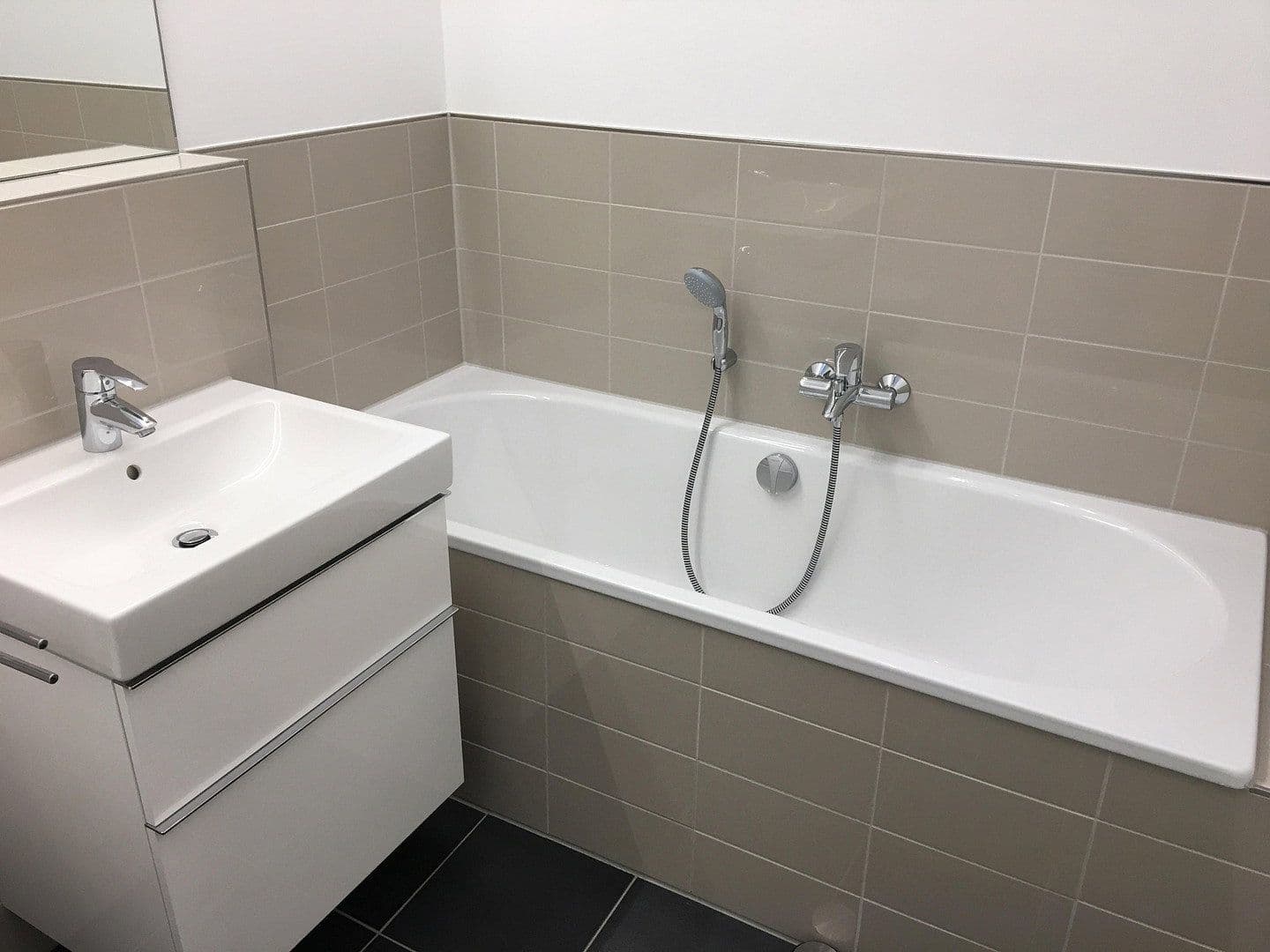Predaj bytu 5-izbový 160 m², Heinickeweg 15, Berlin, Berlín Predaj bytu 5-izbový 160 m², Heinickeweg 15, Berlin, Berlín