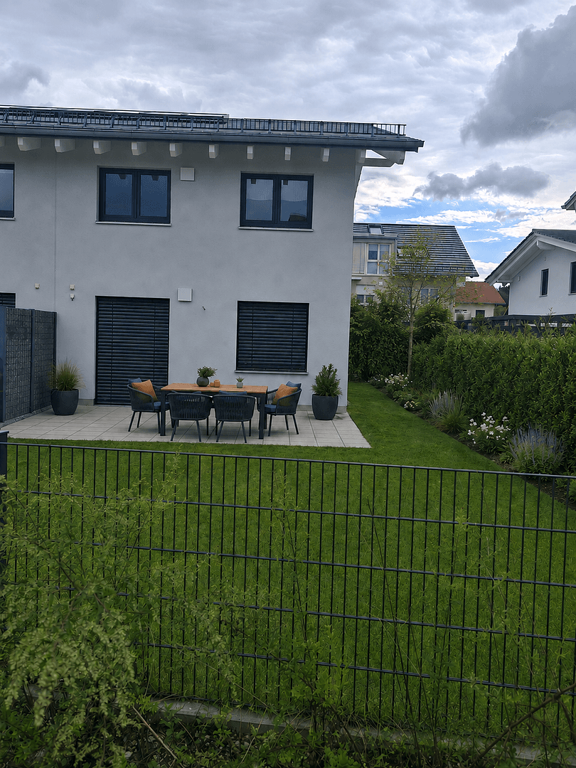 Predaj domu 153 m², pozemok 206 m², Erlenweg, Brunnthal, Bavorsko Predaj domu 153 m², pozemok 206 m², Erlenweg, Brunnthal, Bavorsko