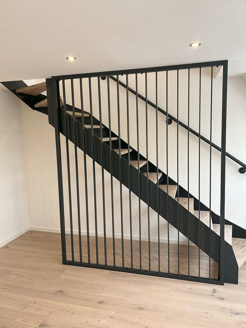 Prenájom bytu 83 m², Kilihofstr. 2a, München, Bavorsko Prenájom bytu 83 m², Kilihofstr. 2a, München, Bavorsko