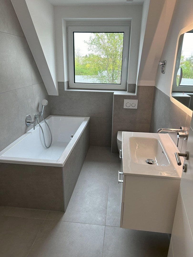 Prenájom bytu 83 m², Kilihofstr. 2a, München, Bavorsko Prenájom bytu 83 m², Kilihofstr. 2a, München, Bavorsko