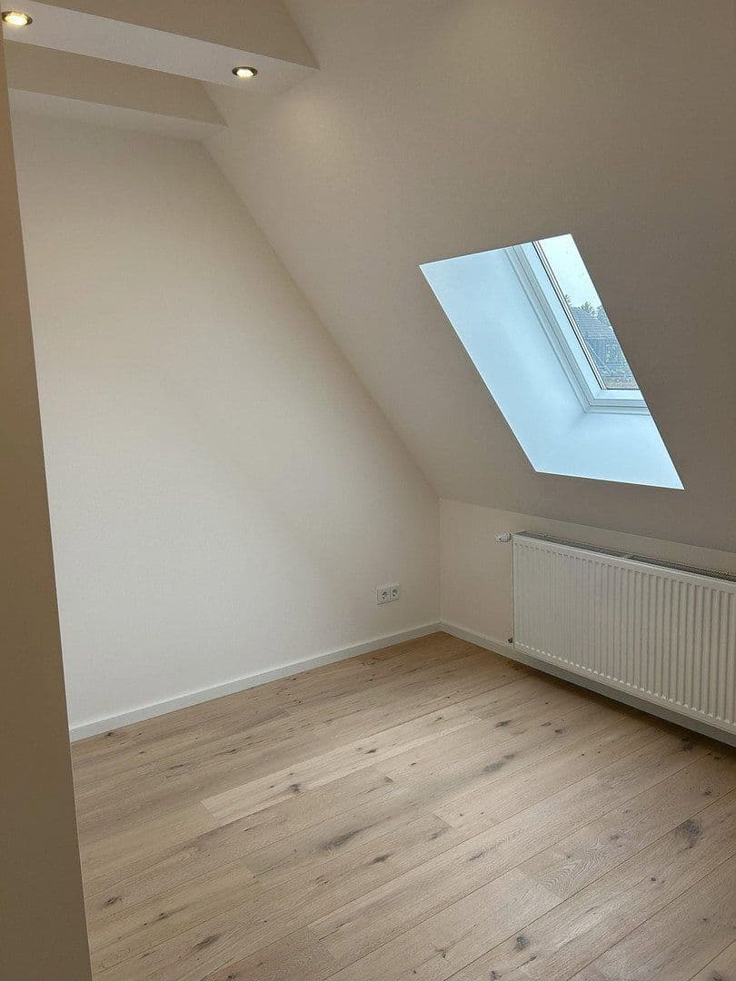 Prenájom bytu 83 m², Kilihofstr. 2a, München, Bavorsko Prenájom bytu 83 m², Kilihofstr. 2a, München, Bavorsko