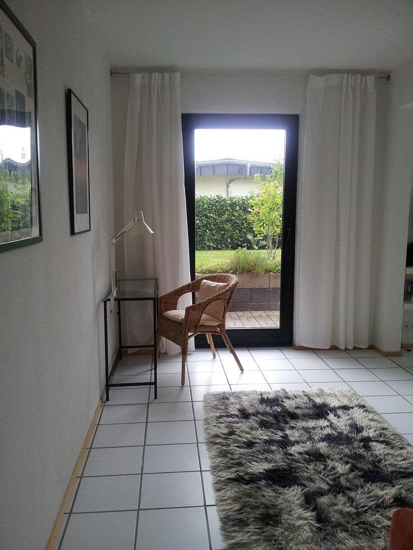 Prenájom bytu 2-izbový 50 m², Rhönstr. 14A, Bad Camberg, Hesensko Prenájom bytu 2-izbový 50 m², Rhönstr. 14A, Bad Camberg, Hesensko