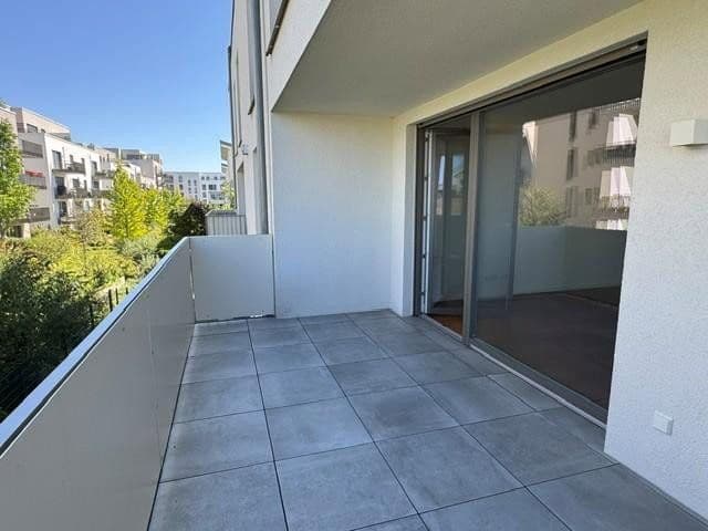 Prenájom bytu 4-izbový 113 m², Max-Planck-Straße 54, Bad Vilbel, Hesensko Prenájom bytu 4-izbový 113 m², Max-Planck-Straße 54, Bad Vilbel, Hesensko