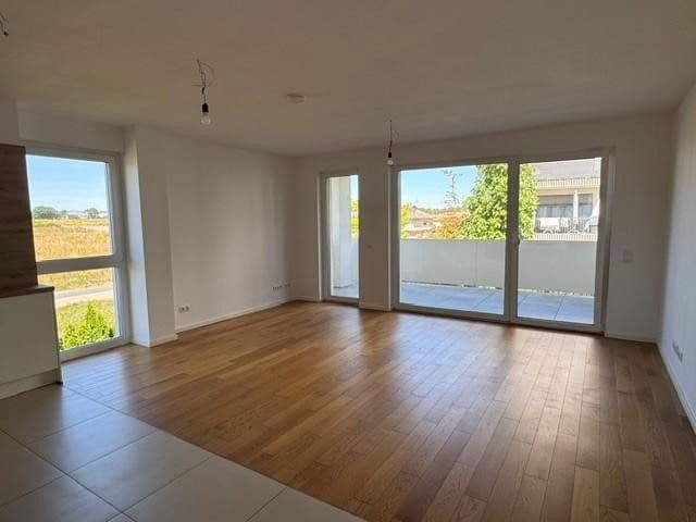 Prenájom bytu 4-izbový 113 m², Max-Planck-Straße 54, Bad Vilbel, Hesensko Prenájom bytu 4-izbový 113 m², Max-Planck-Straße 54, Bad Vilbel, Hesensko