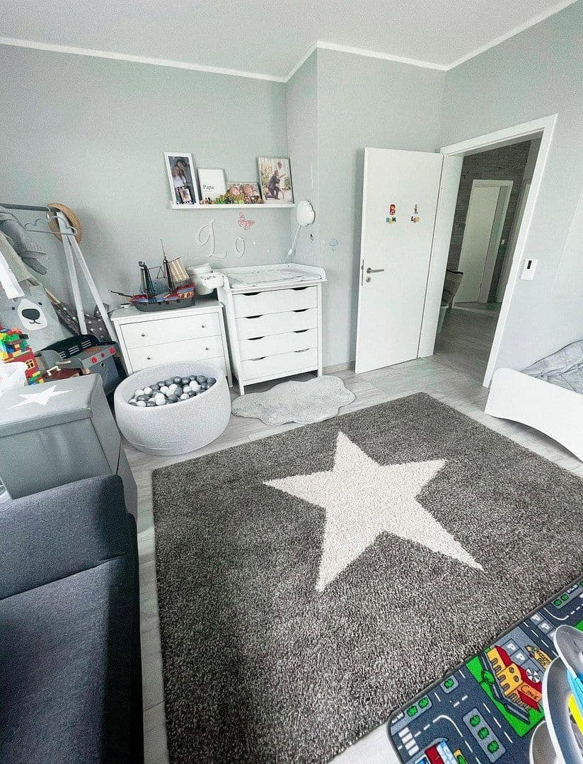 Predaj domu 175 m², pozemok 485 m², Vellmar, Hesensko Predaj domu 175 m², pozemok 485 m², Vellmar, Hesensko