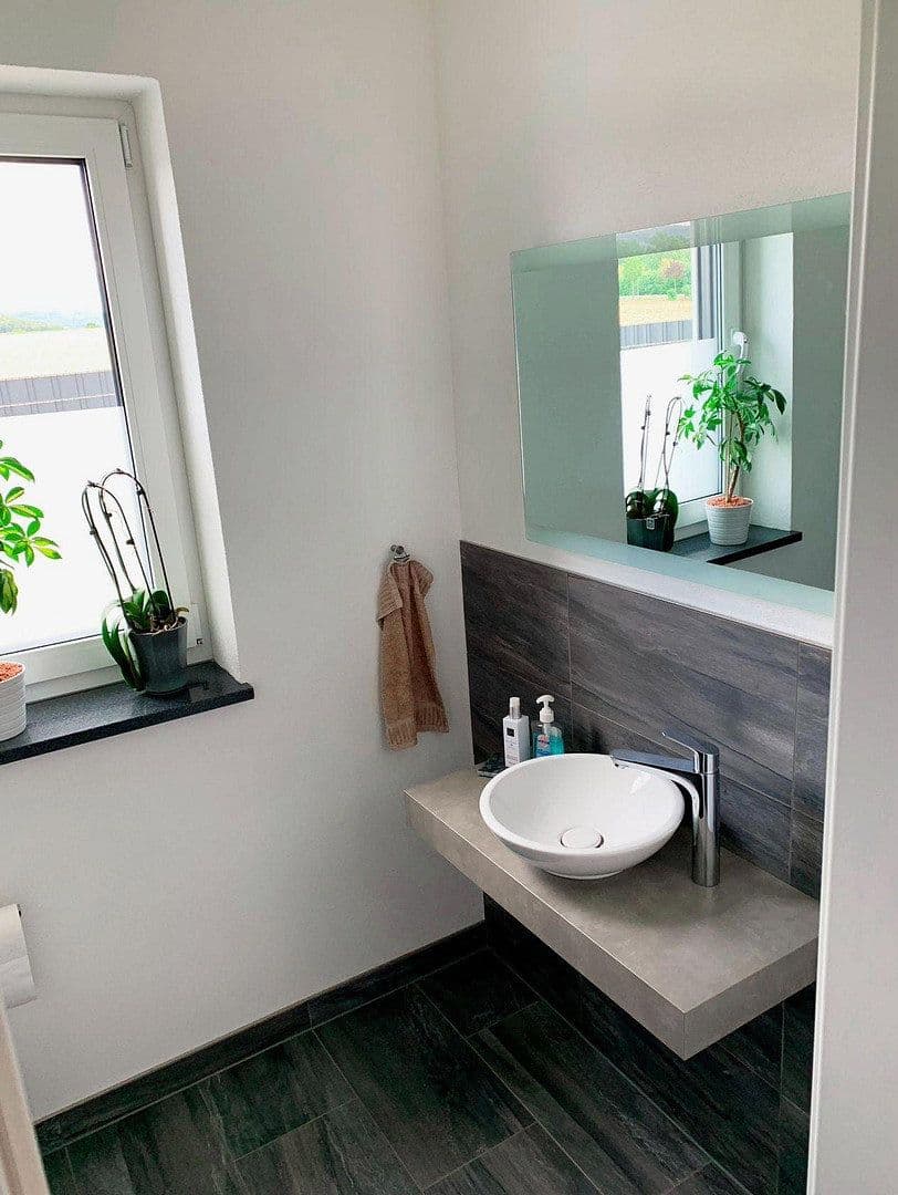 Predaj domu 175 m², pozemok 485 m², Vellmar, Hesensko Predaj domu 175 m², pozemok 485 m², Vellmar, Hesensko