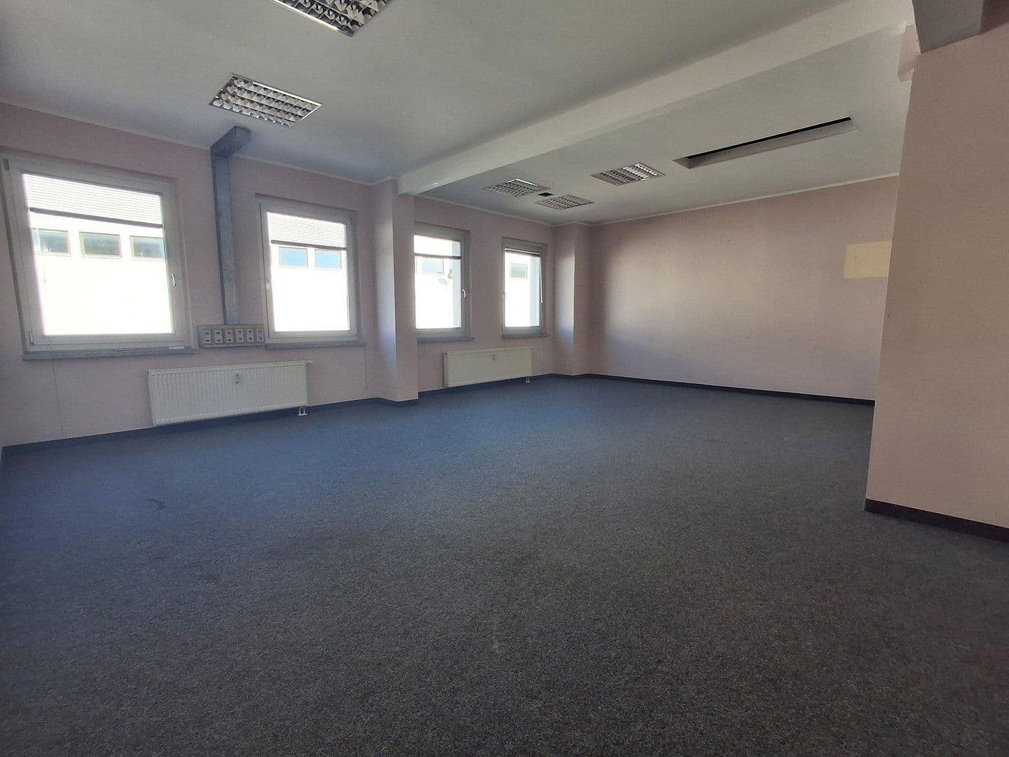 Prenájom kancelárie 30 m², Carenaallee 8, Hoppegarten, Brandenbursko Prenájom kancelárie 30 m², Carenaallee 8, Hoppegarten, Brandenbursko