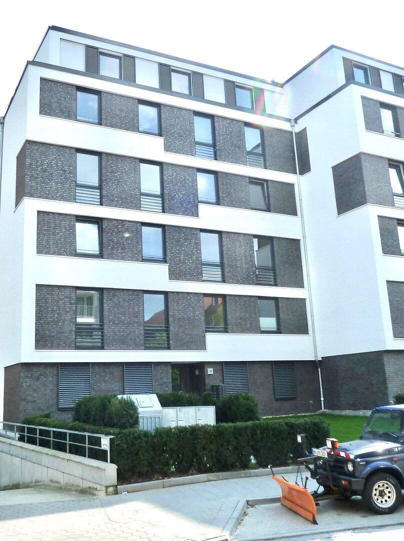 Prenájom bytu 3-izbový 110 m², Klaus-Groth-Straße 92, Hamburg, Hamburg Prenájom bytu 3-izbový 110 m², Klaus-Groth-Straße 92, Hamburg, Hamburg