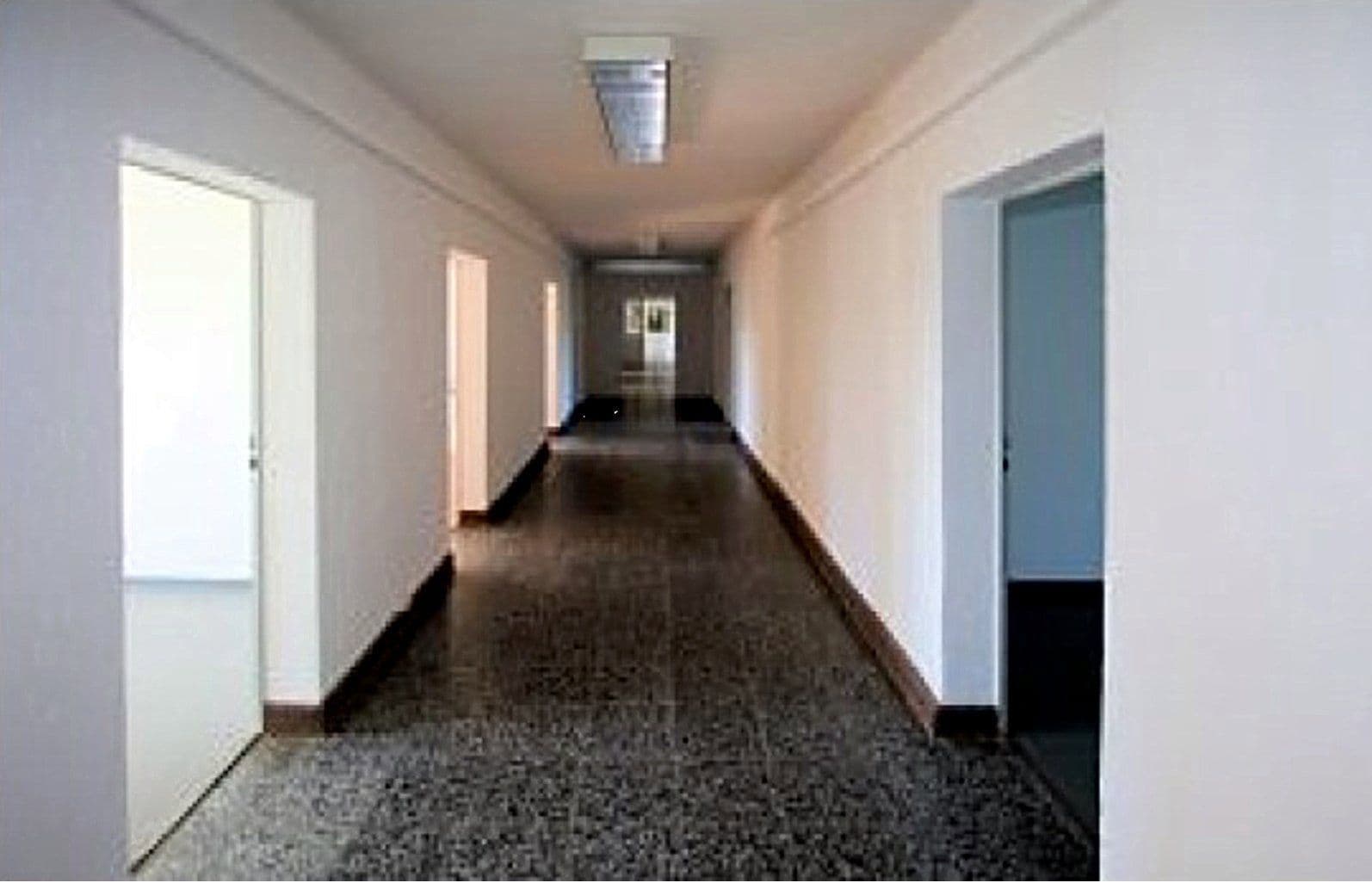 Predaj nebytového priestoru 19.000 m², Lützowstr. 1, Stavenhagen, Meklenbursko-Predpomoransko Predaj nebytového priestoru 19.000 m², Lützowstr. 1, Stavenhagen, Meklenbursko-Predpomoransko