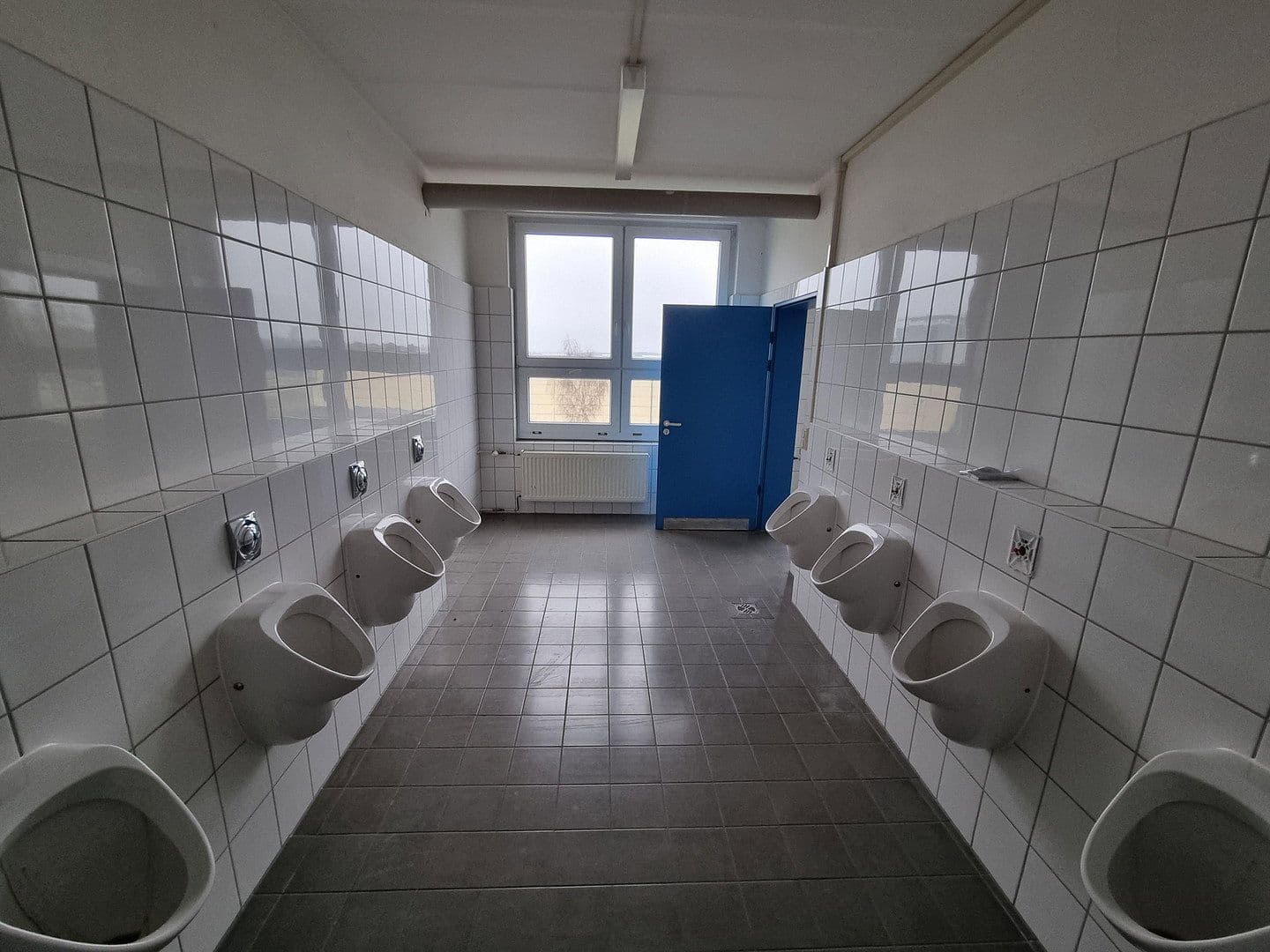 Predaj nebytového priestoru 19.000 m², Lützowstr. 1, Stavenhagen, Meklenbursko-Predpomoransko Predaj nebytového priestoru 19.000 m², Lützowstr. 1, Stavenhagen, Meklenbursko-Predpomoransko