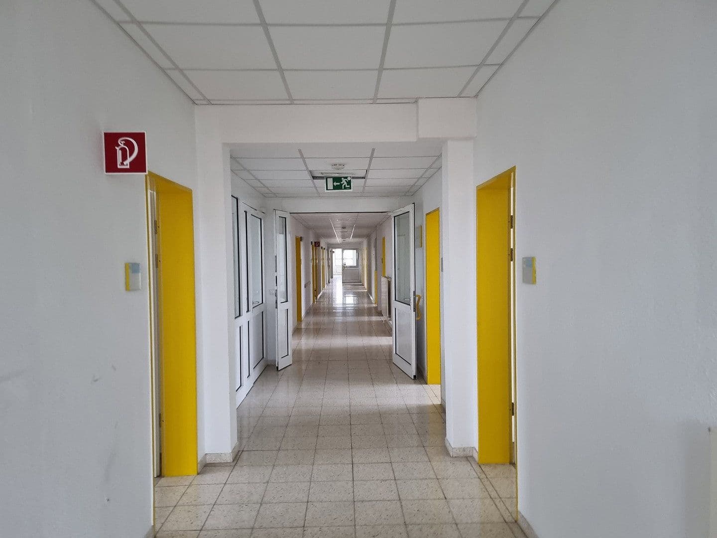 Predaj nebytového priestoru 19.000 m², Lützowstr. 1, Stavenhagen, Meklenbursko-Predpomoransko Predaj nebytového priestoru 19.000 m², Lützowstr. 1, Stavenhagen, Meklenbursko-Predpomoransko