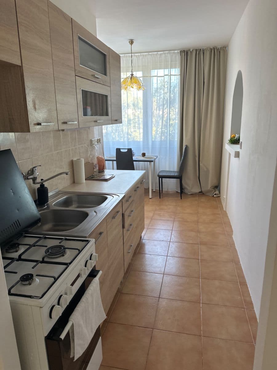 Prenájom bytu 2-izbový 62 m², 17. listopadu, Chomutov, Ústecký kraj Prenájom bytu 2-izbový 62 m², 17. listopadu, Chomutov, Ústecký kraj