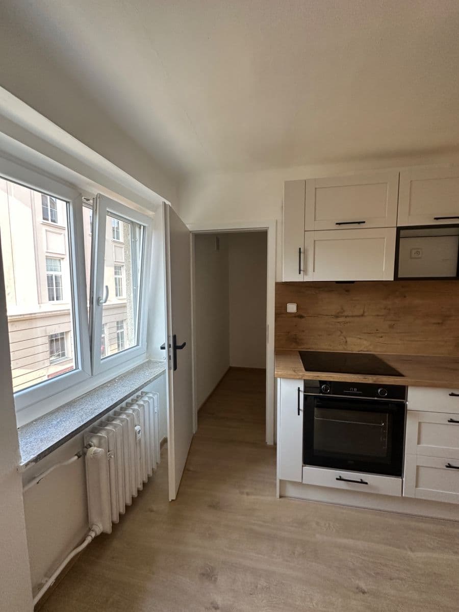 Prenájom bytu 2-izbový 61 m², Vančurova, Olomouc, Olomoucký kraj Prenájom bytu 2-izbový 61 m², Vančurova, Olomouc, Olomoucký kraj