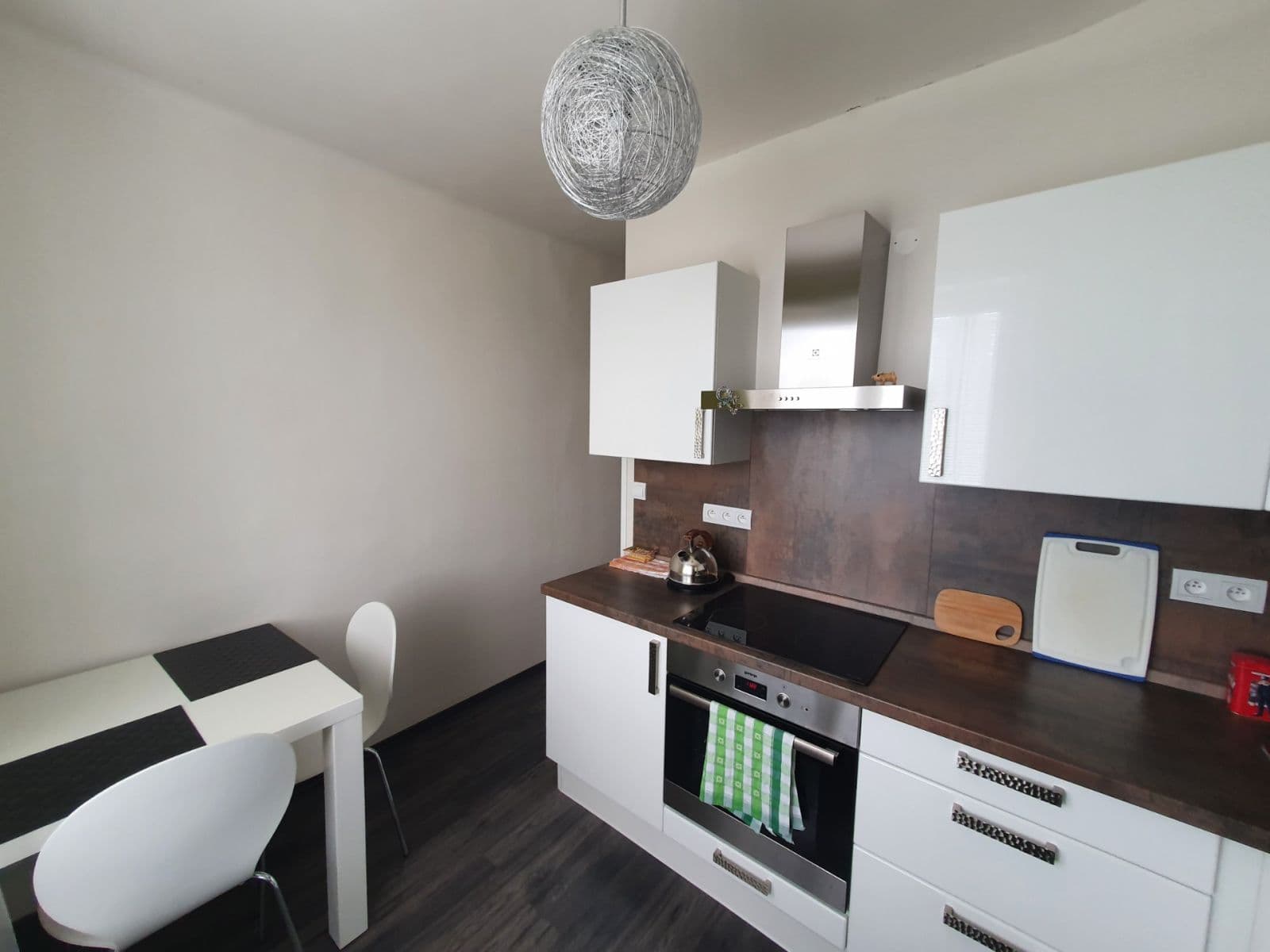 Prenájom bytu 2-izbový 54 m², Zelenečská, Praha, Praha Prenájom bytu 2-izbový 54 m², Zelenečská, Praha, Praha
