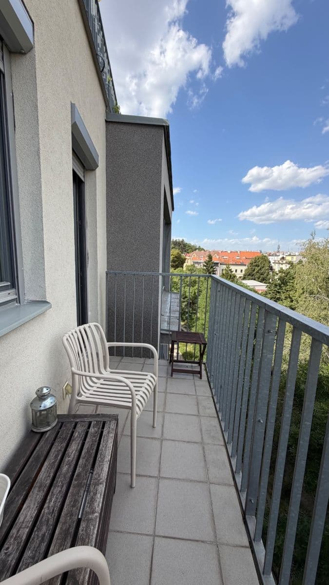 Prenájom bytu 1-izbový 30 m², U Michelského mlýna, Praha, Praha Prenájom bytu 1-izbový 30 m², U Michelského mlýna, Praha, Praha