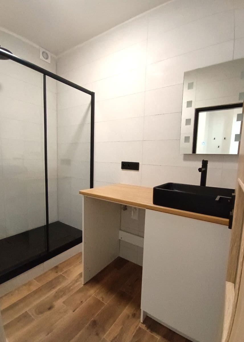 Prenájom bytu 2-izbový 53 m², Jabloňová, Chrudim, Pardubický kraj Prenájom bytu 2-izbový 53 m², Jabloňová, Chrudim, Pardubický kraj