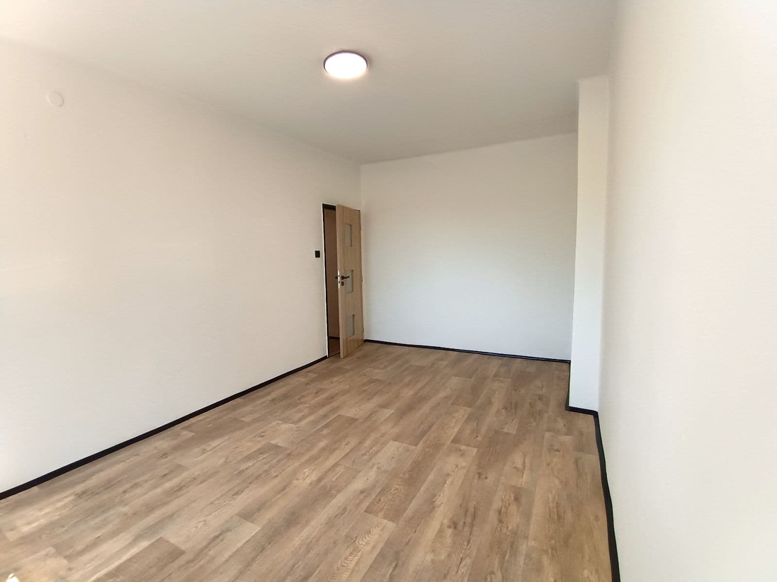 Prenájom bytu 2-izbový 53 m², Jabloňová, Chrudim, Pardubický kraj Prenájom bytu 2-izbový 53 m², Jabloňová, Chrudim, Pardubický kraj
