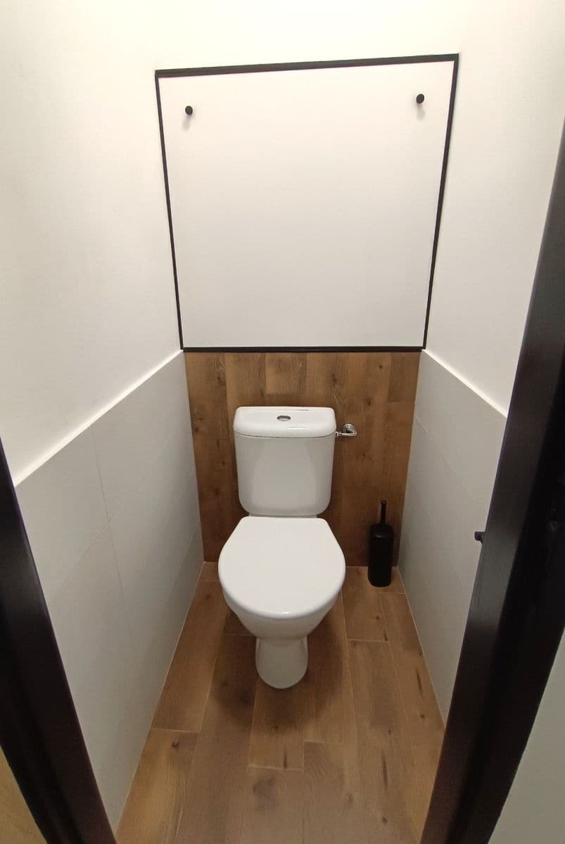 Prenájom bytu 2-izbový 53 m², Jabloňová, Chrudim, Pardubický kraj Prenájom bytu 2-izbový 53 m², Jabloňová, Chrudim, Pardubický kraj