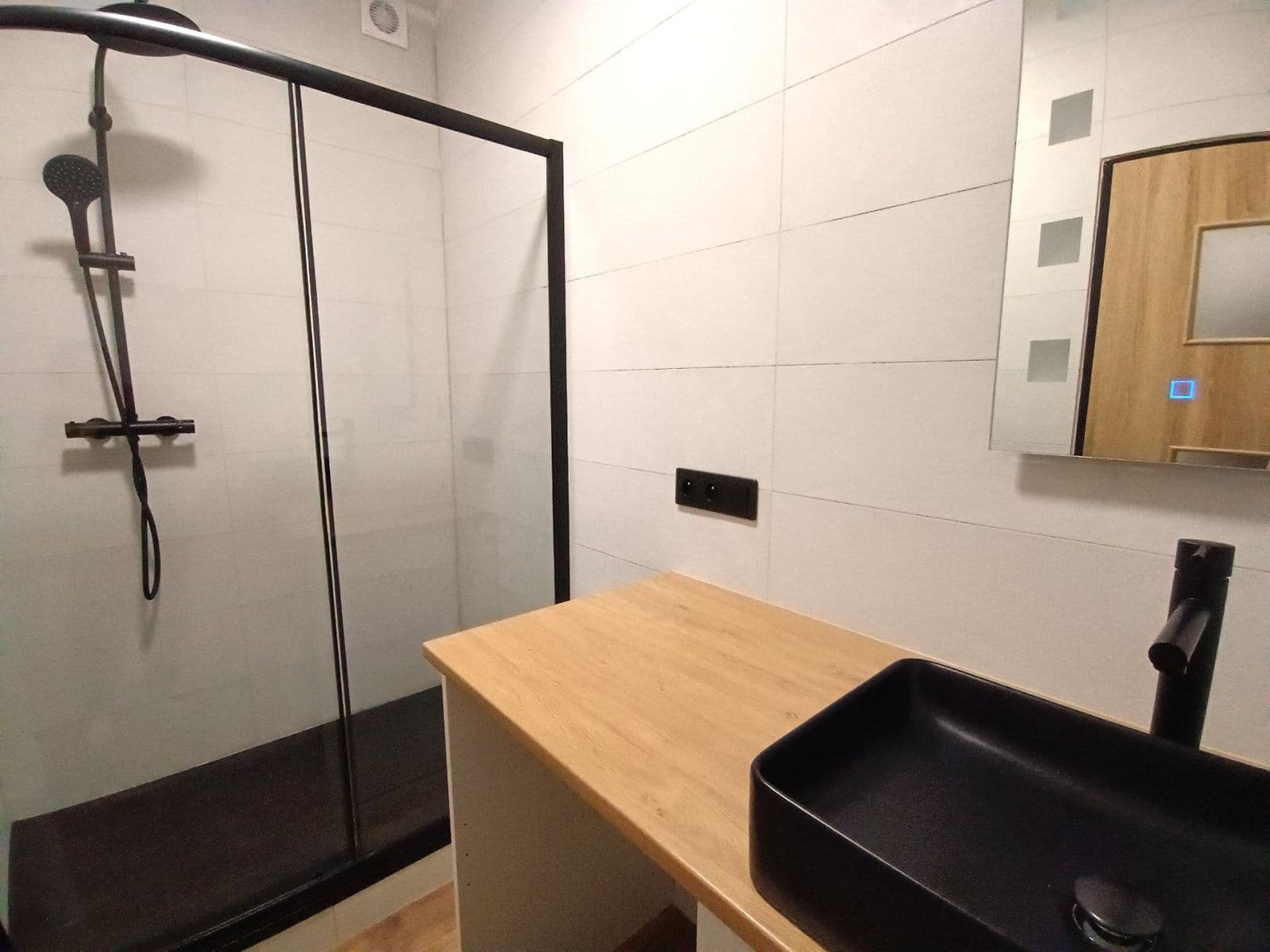 Prenájom bytu 2-izbový 53 m², Jabloňová, Chrudim, Pardubický kraj Prenájom bytu 2-izbový 53 m², Jabloňová, Chrudim, Pardubický kraj