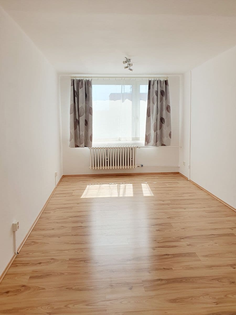 Prenájom bytu 2-izbový 47 m², Československé armády, Lysá nad Labem, Středočeský kraj Prenájom bytu 2-izbový 47 m², Československé armády, Lysá nad Labem, Středočeský kraj