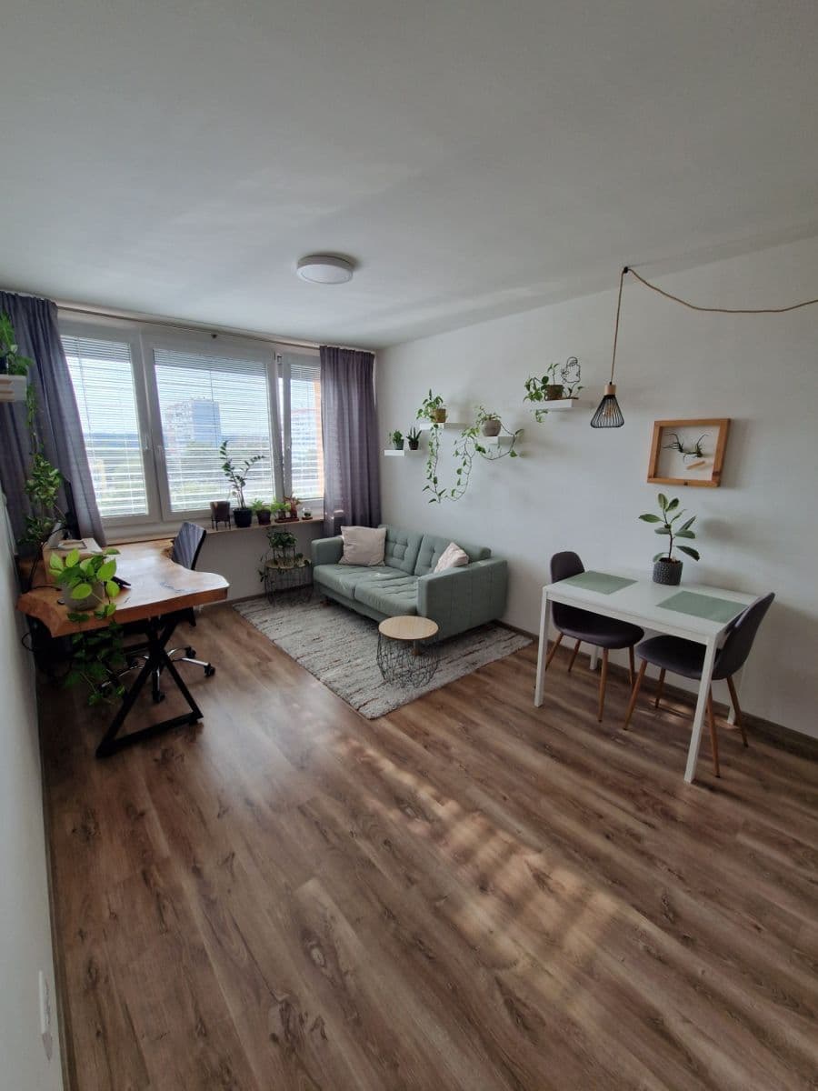 Prenájom bytu 2-izbový 41 m², Na Strži, Praha, Praha Prenájom bytu 2-izbový 41 m², Na Strži, Praha, Praha